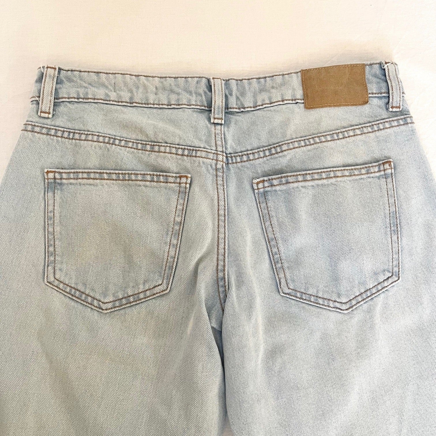 Light Blue Denim Jeans | Low Rise | Loose Straight